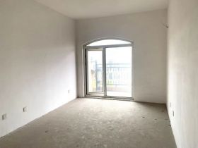 军山花园 4室2厅2卫 175.00m&sup2;