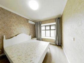 华强城 3室2厅1卫 109m&sup2;