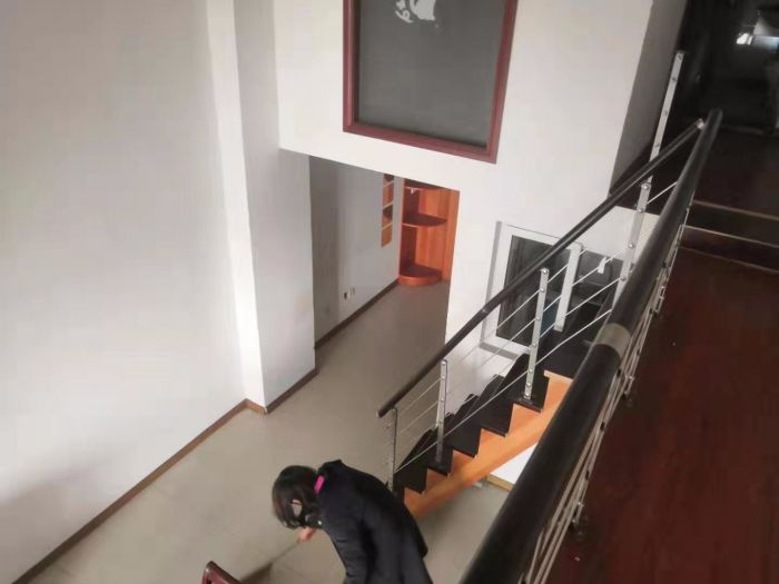 鸿运大厦 2室1厅1卫 71m&sup2;