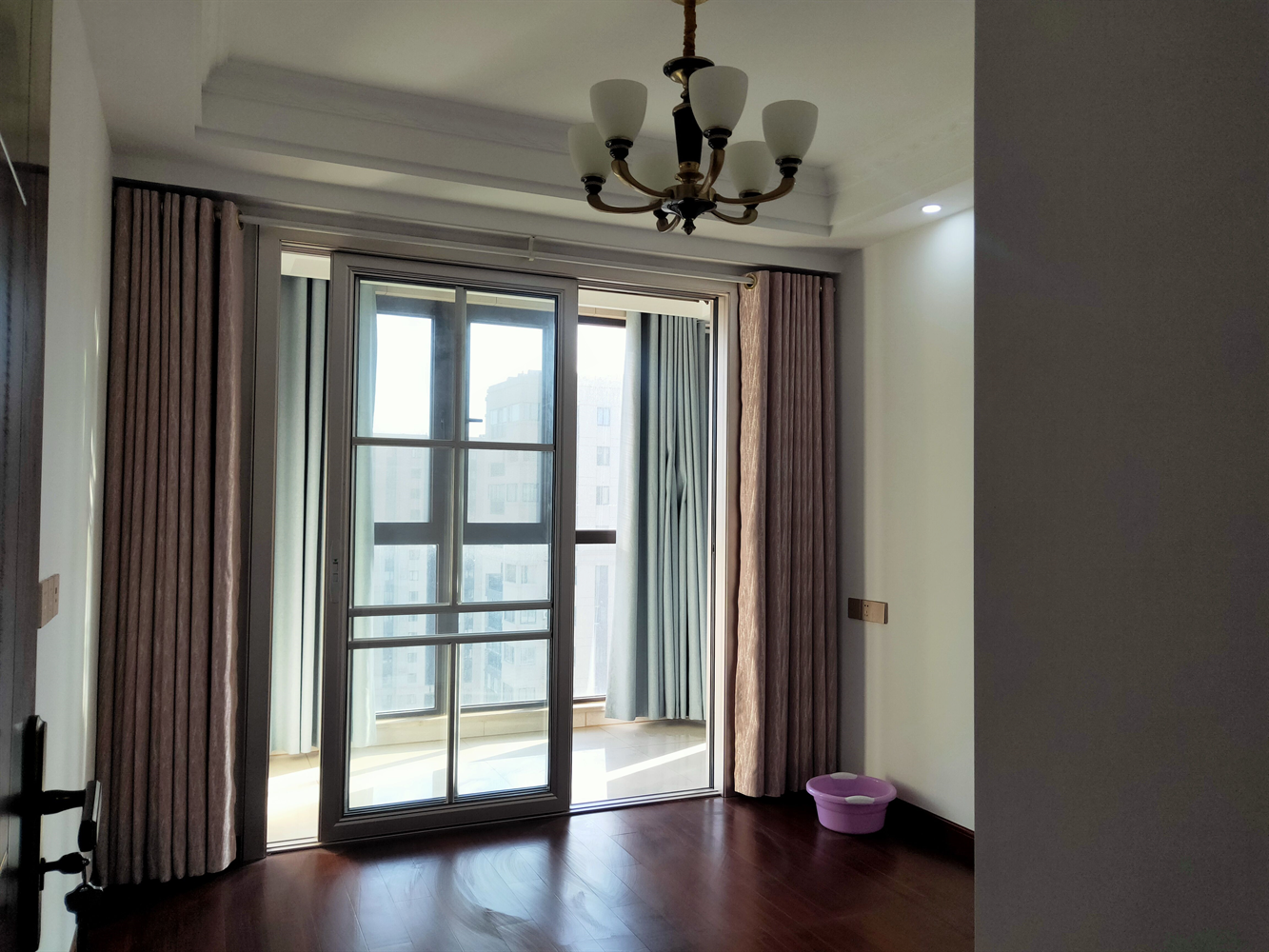中海碧林湾 4室2厅2卫 140m&sup2;