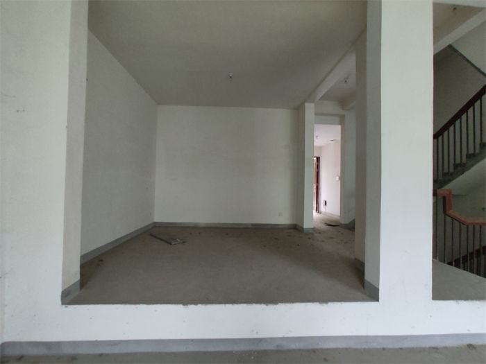 南通橡树湾 5室2厅3卫 225m&sup2;