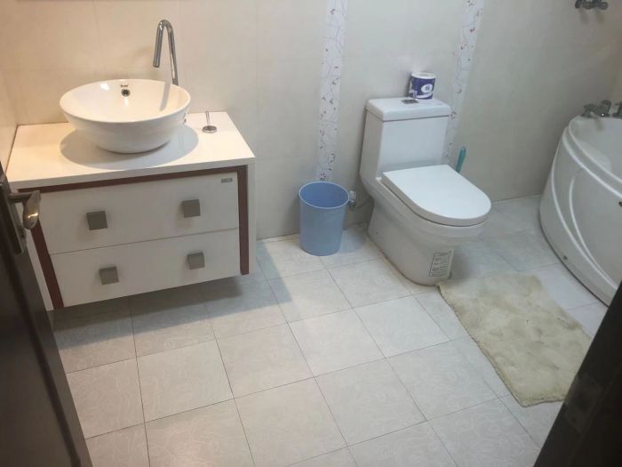 濠滨花园 4室2厅2卫 160.00m&sup2;