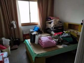 天都花苑 3室2厅1卫 138m&sup2;