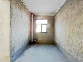 华强城 4室2厅2卫 148m&sup2;