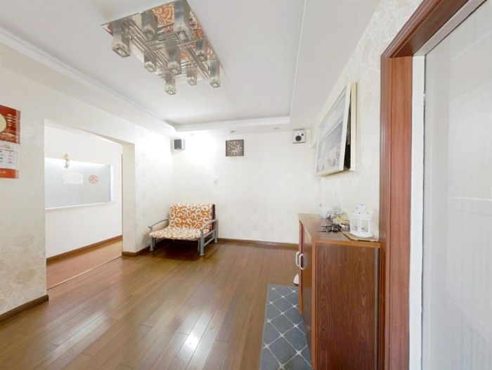 朝晖花园 3室2厅1卫 117.92m&sup2;