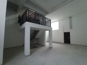 云樾河山 5室3厅3卫 180m&sup2;