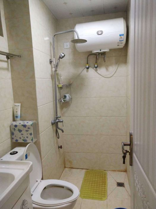 涌鑫八达通广场 1室1厅1卫 30m&sup2;