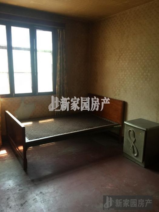 任港路新村 2室1厅1卫 65m&sup2;