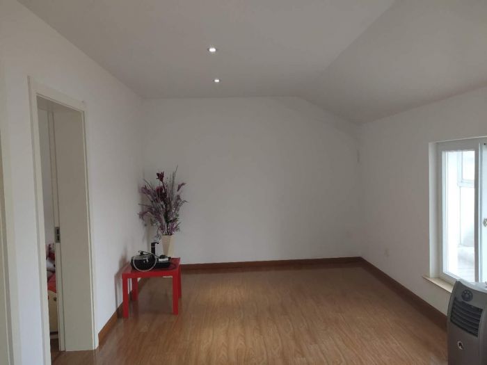 星通花园 4室2厅1卫 149m&sup2;