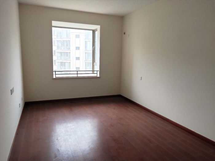 优山美地花园 3室2厅2卫 139m&sup2;
