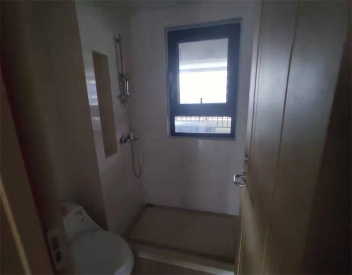 林肯公园 3室2厅1卫 92m&sup2;