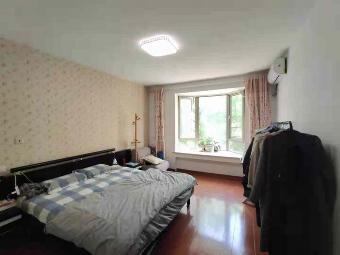 优山美地花园南区 4室2厅2卫 168.00m&sup2;
