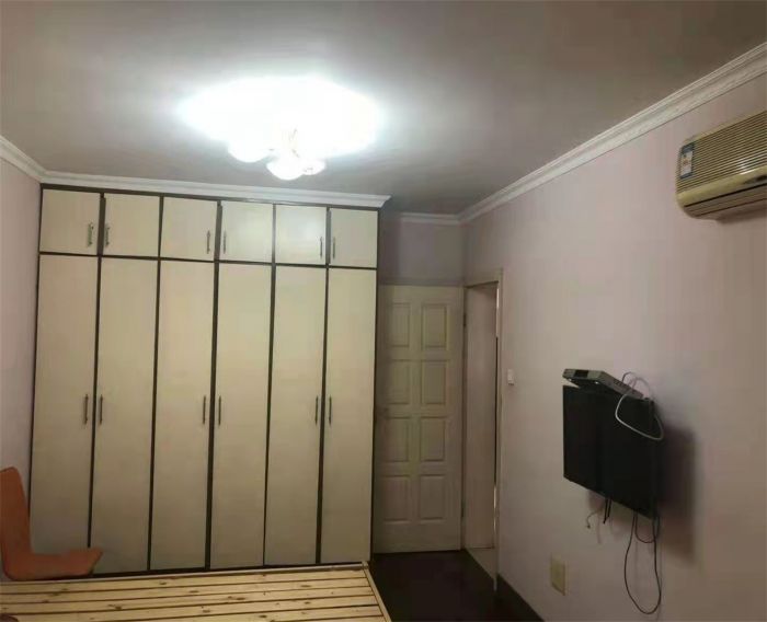 学田东苑 3室2厅1卫 143.00m&sup2;