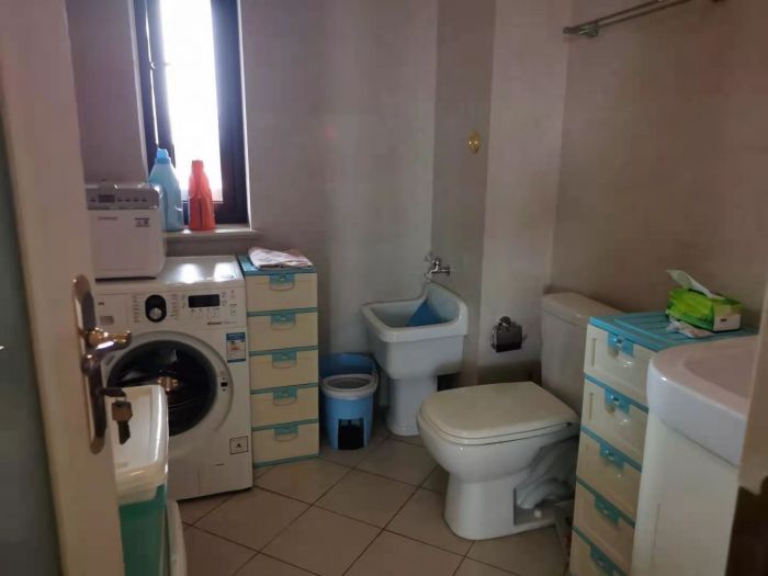 藏珑 4室2厅3卫 251m&sup2;