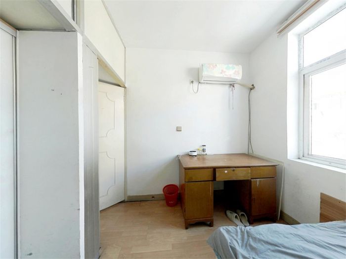 易家桥新村 2室1厅1卫 55.6m&sup2;