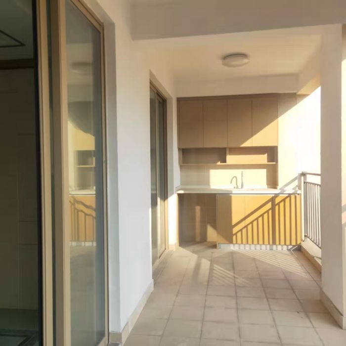 中南世纪花城三期 4室2厅2卫 146.00m&sup2;