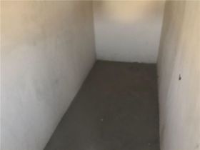 军山花园 4室2厅2卫 200.00m&sup2;