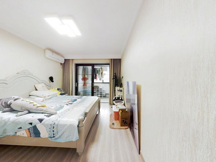 天山花苑 3室2厅1卫 141m&sup2;