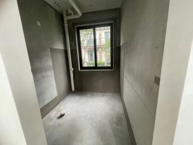 春风南岸西园 5室2厅3卫 138m&sup2;