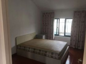 新城小区 5室3厅2卫 136m&sup2;