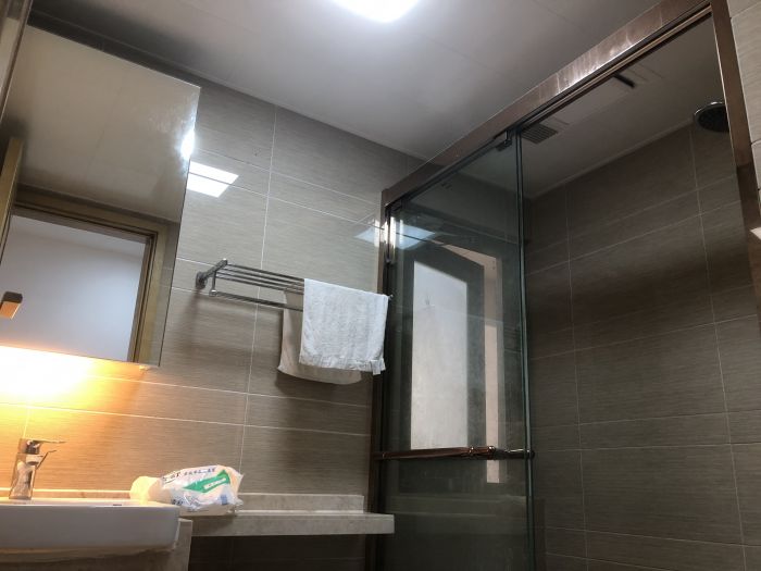 中南世纪花城三期 3室2厅1卫 106m&sup2;