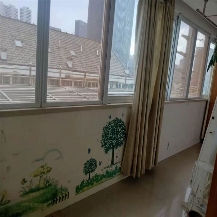五一新村 5室2厅2卫 160m&sup2;