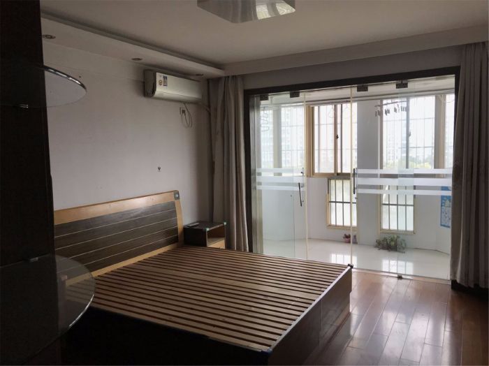 天都花苑 4室2厅1卫 144m&sup2;