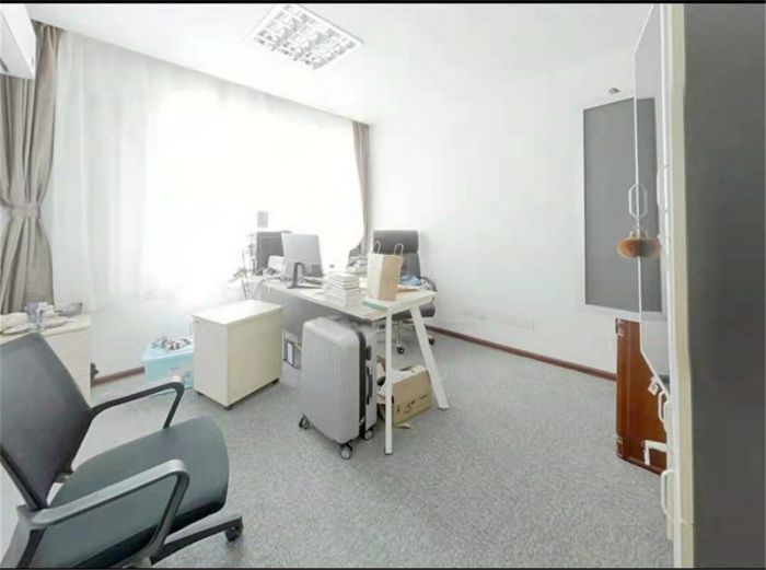 玖珑城 4室2厅2卫 198m&sup2;