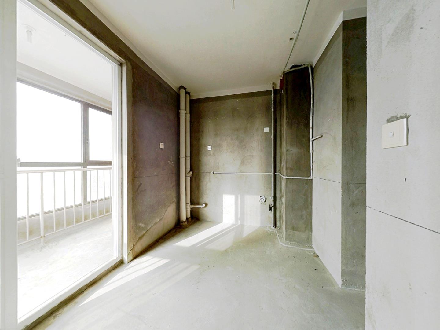 中港城世家 4室2厅2卫 189m&sup2;