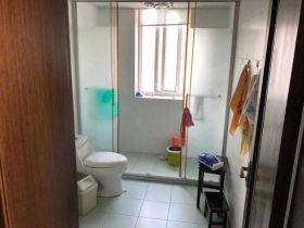 朝晖花园 4室2厅2卫 198m&sup2;