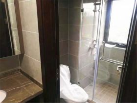 远创樾府 4室2厅2卫 132.5m&sup2;