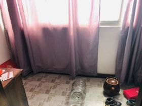 前景花苑 3室2厅1卫 131m&sup2;