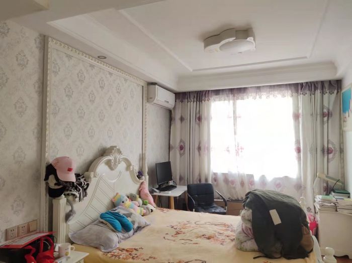 紫东花苑 4室2厅1卫 128m&sup2;