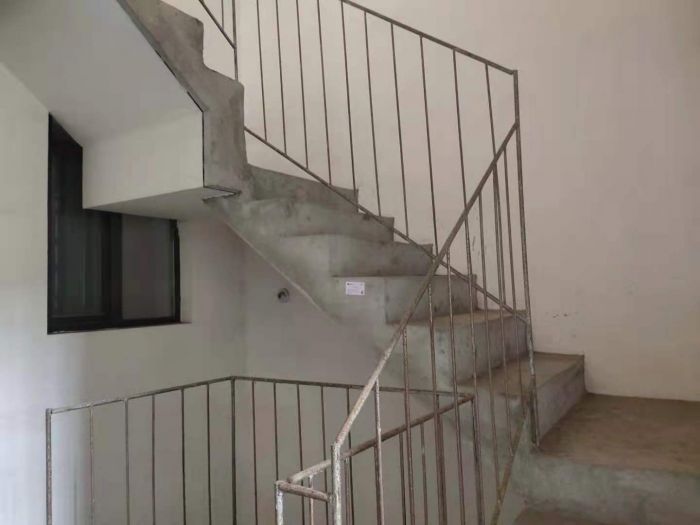 罗福宫 4室2厅3卫 273.00m&sup2;