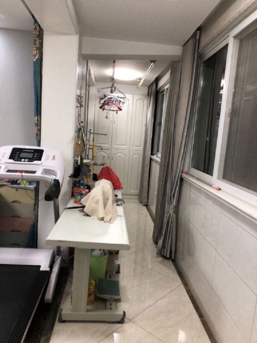 天山花苑 3室1厅1卫 140m&sup2;