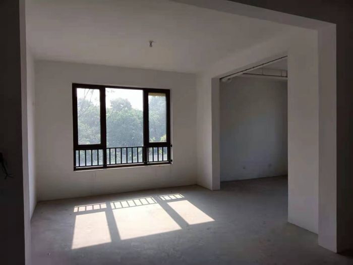 城山隐花苑 6室4厅4卫 290m&sup2;