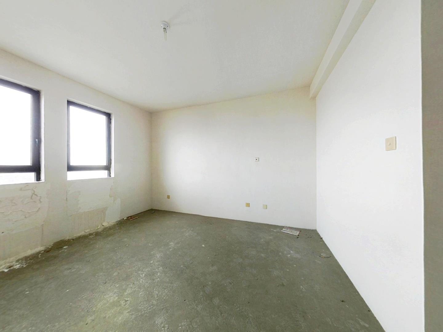 中港城世家 4室2厅2卫 189m&sup2;
