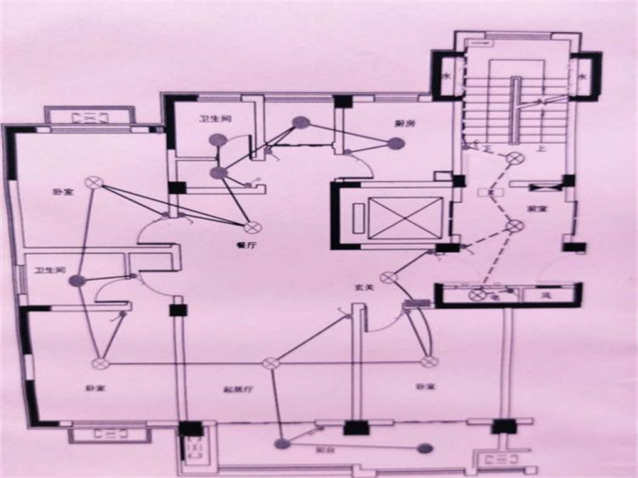 兴石花园 4室2厅2卫 142m&sup2;