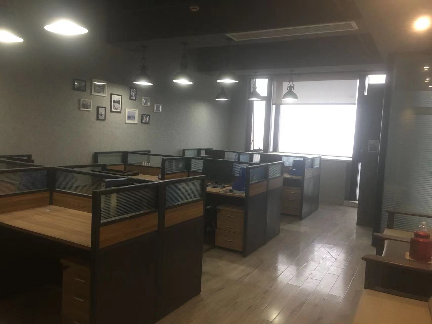 汇金国际 1室1厅1卫 54.00m&sup2;