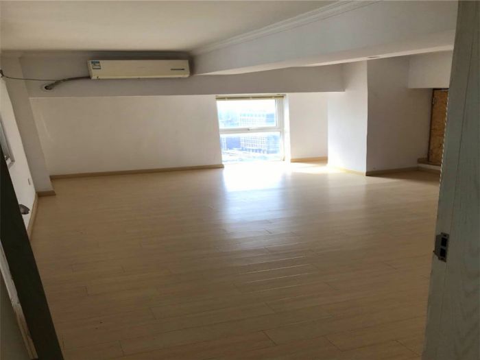 金海岸国际广场 3室2厅1卫 114m&sup2;