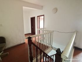 紫东南苑 6室2厅2卫 130m&sup2;