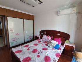 五一新村 3室2厅1卫 142m&sup2;