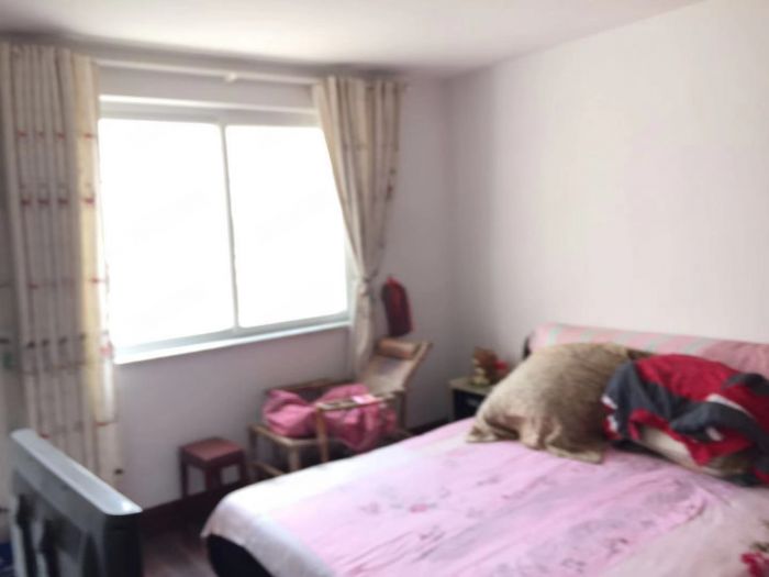 城港花苑西区 4室2厅1卫 150.00m&sup2;
