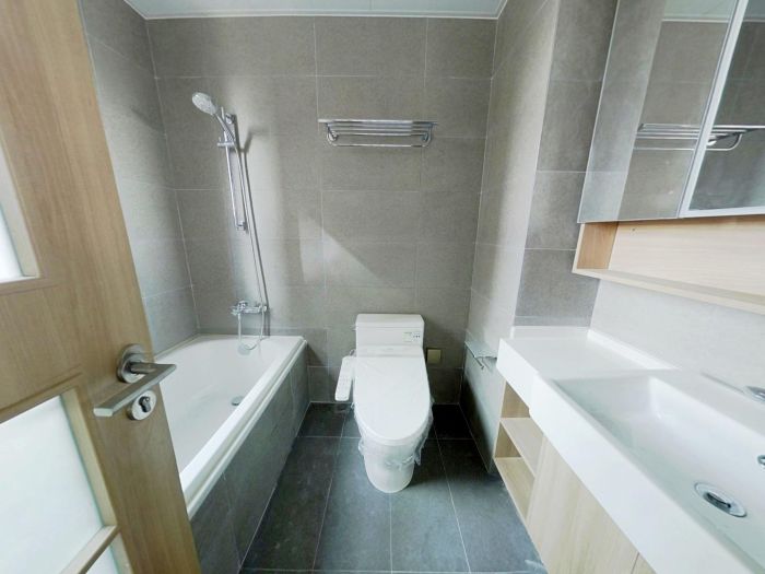 雍华府 4室2厅2卫 136.67m&sup2;