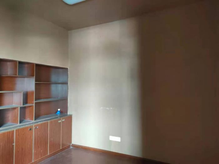 鸿运大厦 3室1厅1卫 60m&sup2;