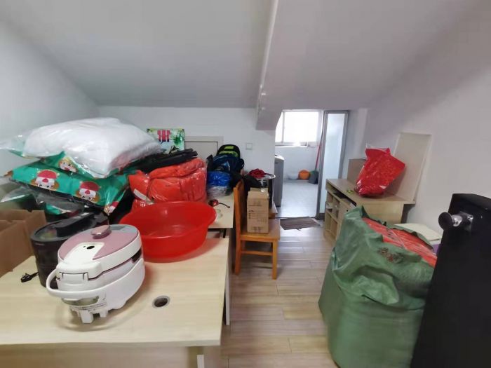 新港花苑 4室2厅2卫 106.5m&sup2;