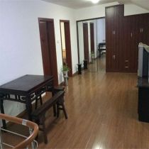 世纪新城 4室2厅2卫 180m&sup2;