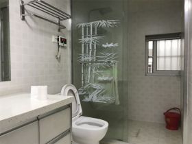 东城花园 5室2厅2卫 133m&sup2;