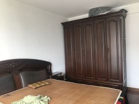 亚太苑 3室2厅2卫 136.00m&sup2;