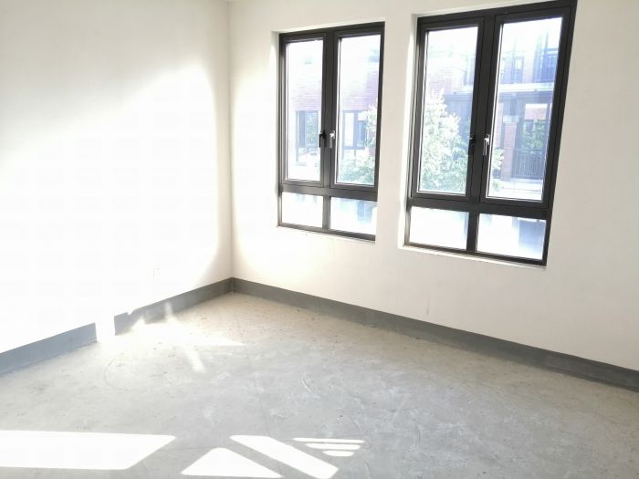 山水壹号 5室2厅4卫 267.88m²